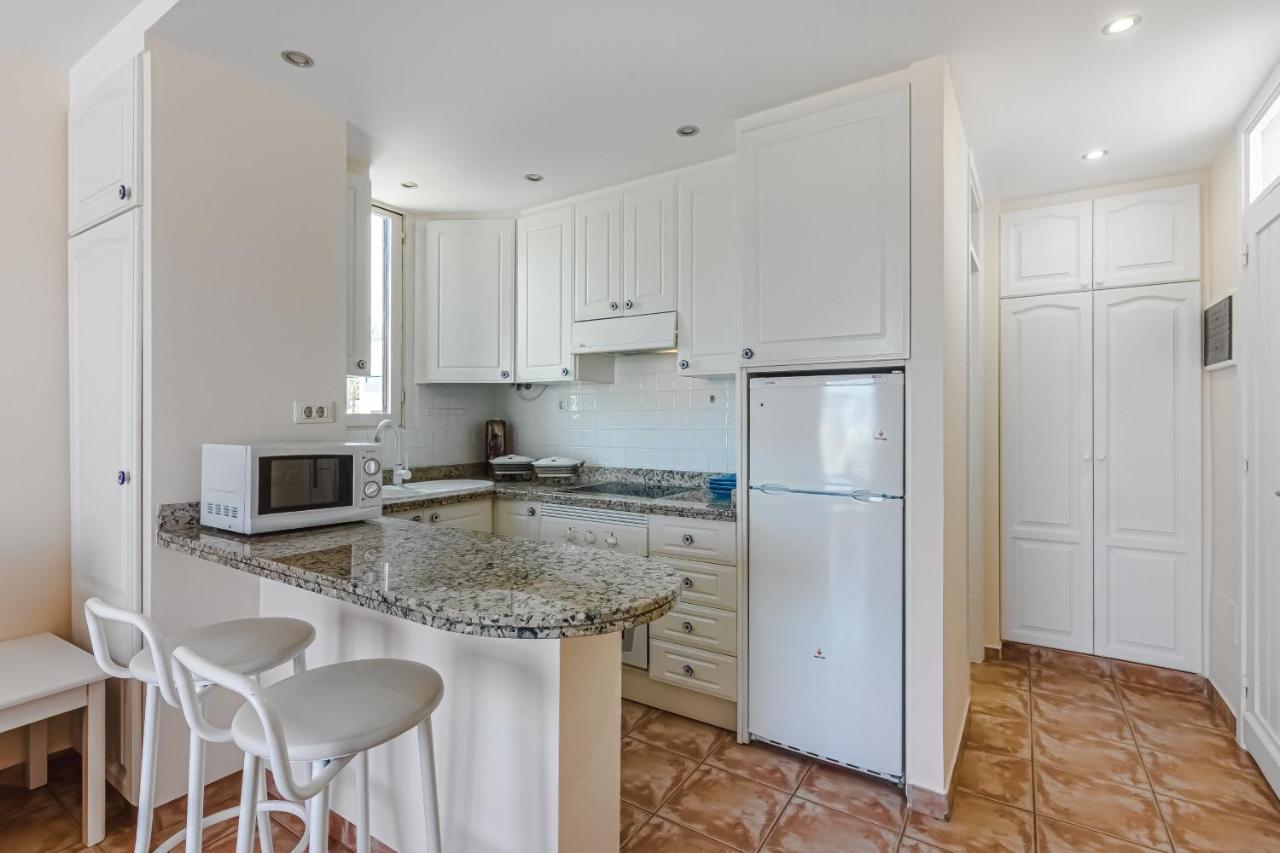 Apartment Apart America - 150 Meters From The Beach, Free Wi-Fi Arona  Exterior foto
