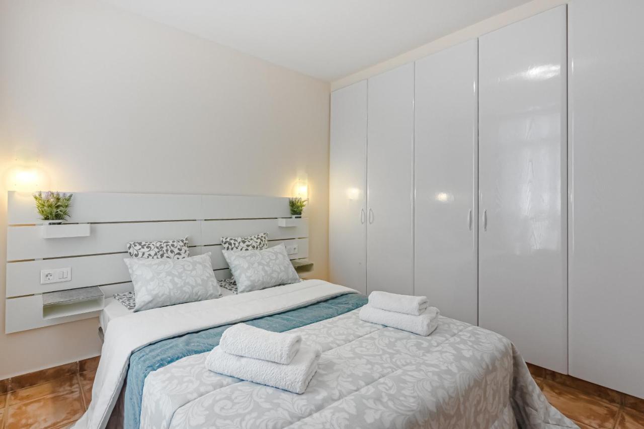 Apartment Apart America - 150 Meters From The Beach, Free Wi-Fi Arona  Exterior foto